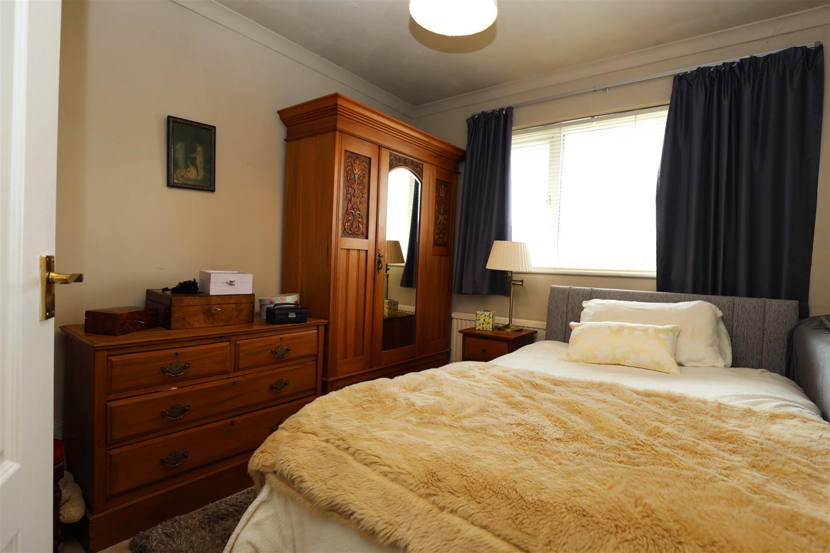 Elms Park, Miskin, Pontyclun